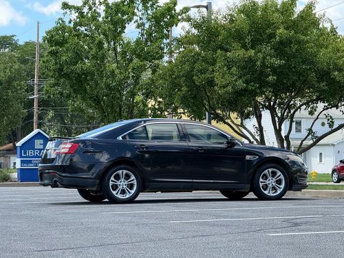 2014 Ford Taurus SEL — photo 12