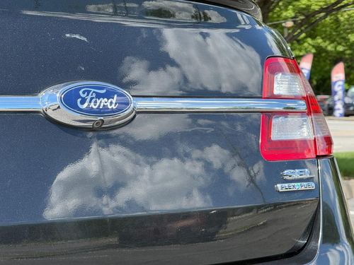 2014 Ford Taurus SEL — photo 21