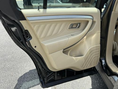2014 Ford Taurus SEL — photo 25