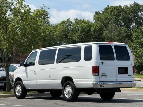2007 Ford E350 — photo 5