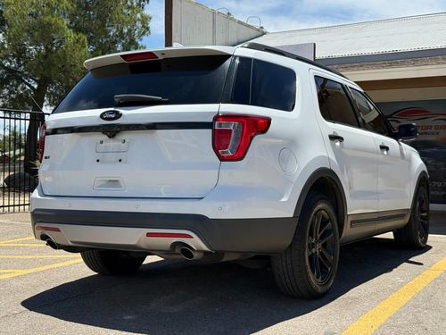 2017 Ford Explorer — photo 10