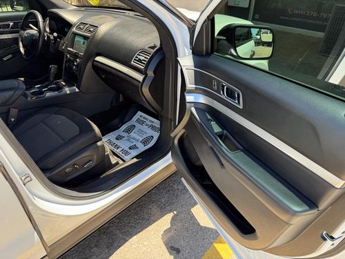 2017 Ford Explorer — photo 16