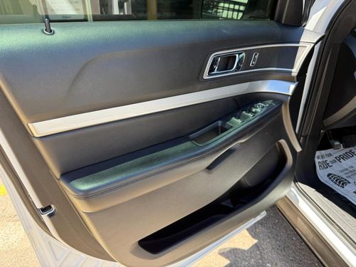2017 Ford Explorer — photo 28