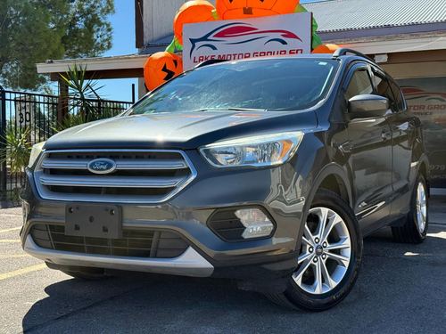 2018 Ford Escape — photo 32