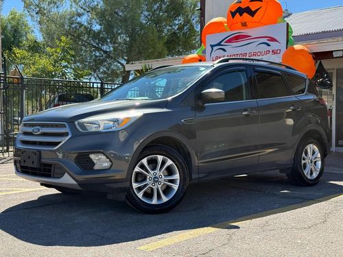 2018 Ford Escape — photo 34