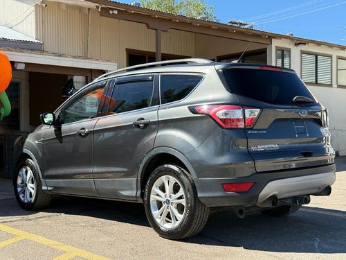 2018 Ford Escape — photo 36
