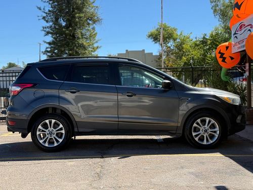 2018 Ford Escape — photo 8