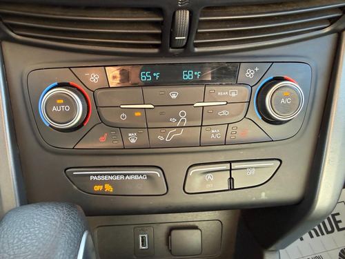 2018 Ford Escape — photo 17