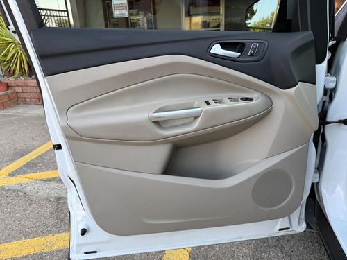2015 Ford Escape — photo 9