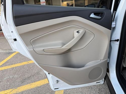 2015 Ford Escape — photo 13