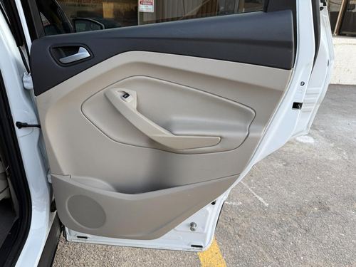 2015 Ford Escape — photo 18