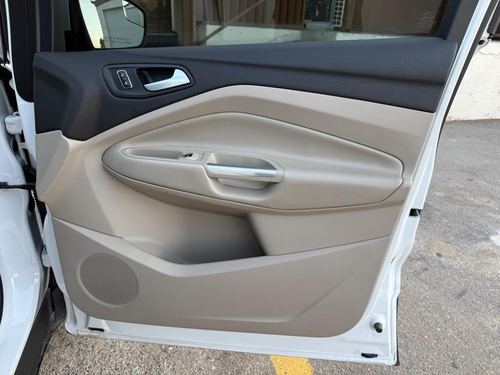 2015 Ford Escape — photo 20