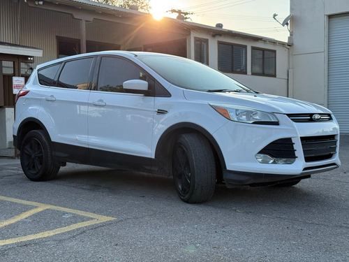 2015 Ford Escape — photo 24