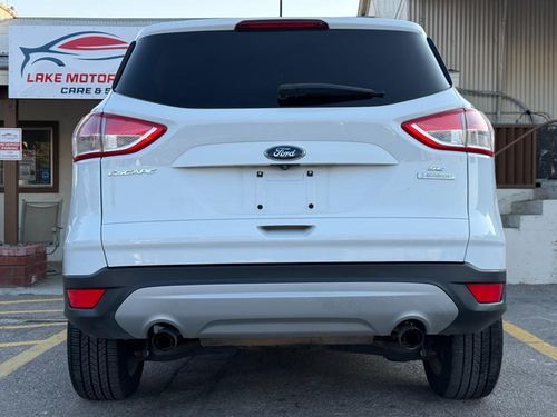 2015 Ford Escape — photo 26