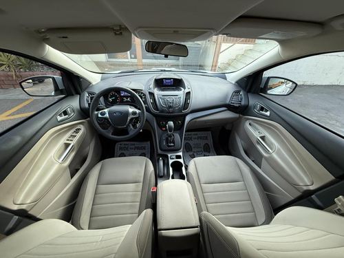 2015 Ford Escape — photo 30