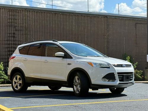 2016 Ford Escape SE — photo 10