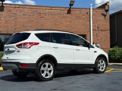 2016 Ford Escape SE — photo 30