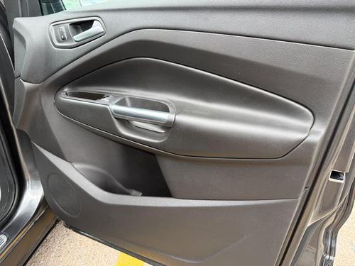 2018 Ford Escape — photo 30