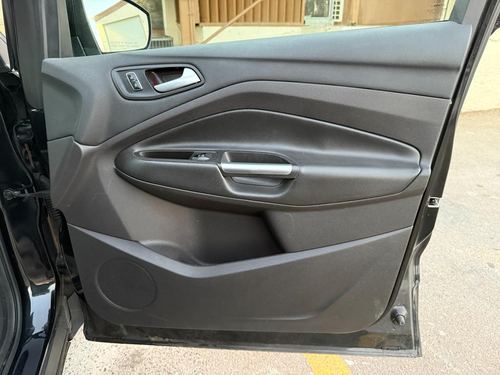 2015 Ford Escape — photo 44