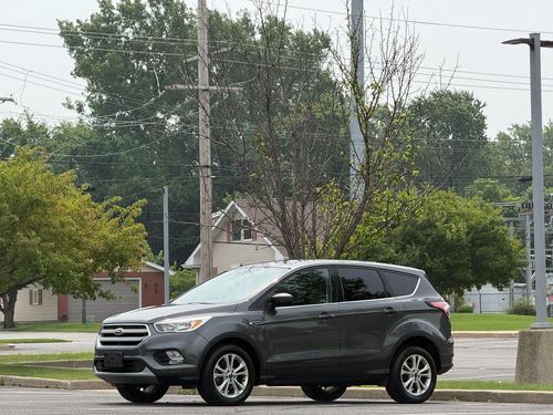 2017 Ford Escape — photo 2