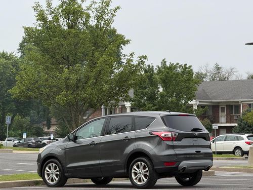 2017 Ford Escape — photo 6