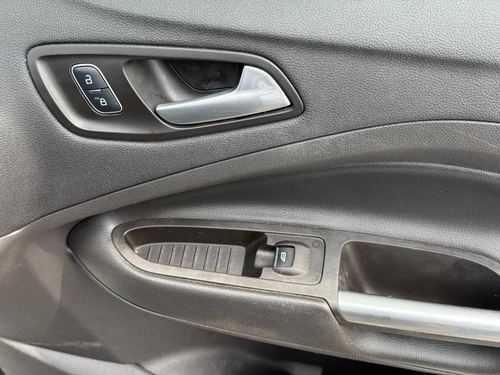 2017 Ford Escape — photo 21