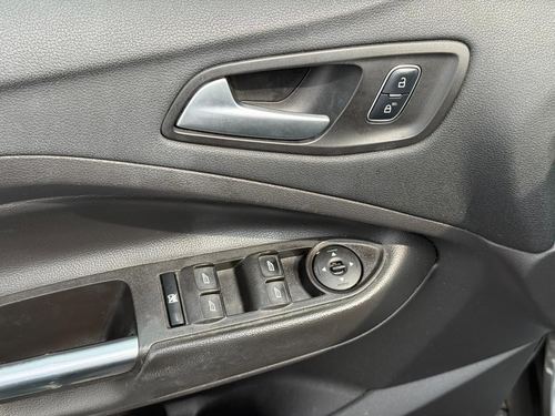 2017 Ford Escape — photo 33
