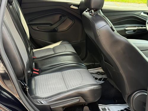 2019 Ford Escape — photo 28