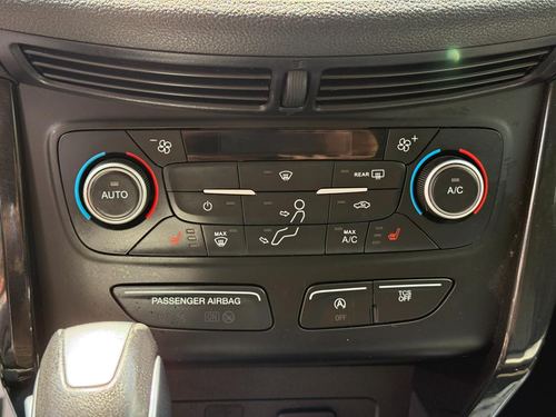 2019 Ford Escape — photo 33