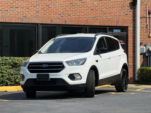 2019 Ford Escape — photo 2