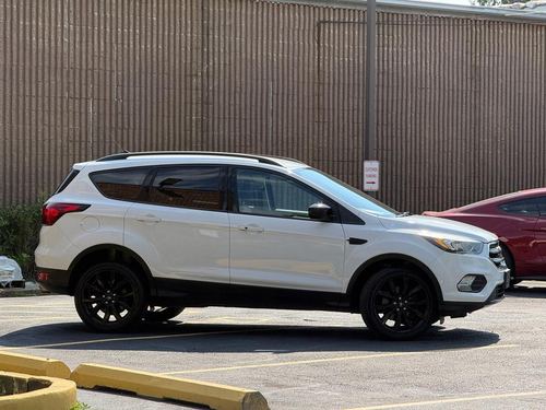2019 Ford Escape — photo 7