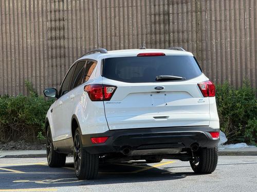 2019 Ford Escape — photo 10