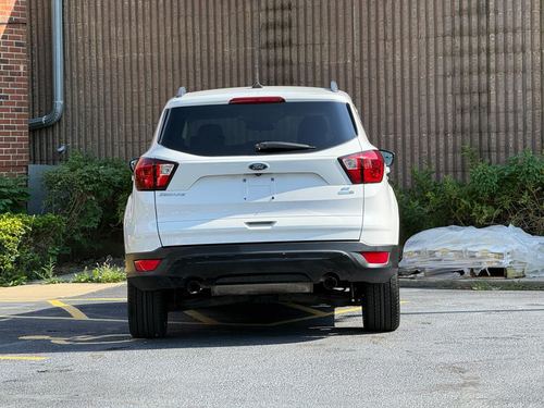 2019 Ford Escape — photo 11