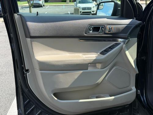 2012 Ford Explorer — photo 30