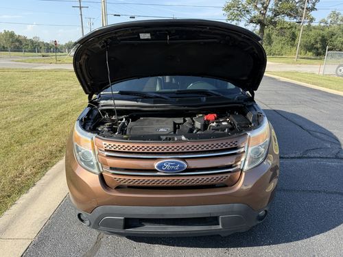 2011 Ford Explorer — photo 3