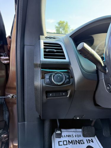 2011 Ford Explorer — photo 25