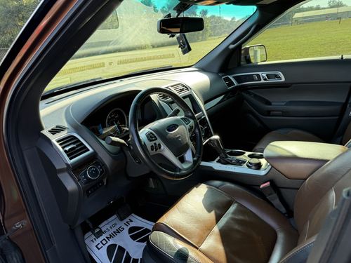 2011 Ford Explorer — photo 26
