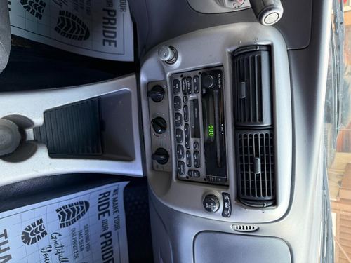 2001 Ford Explorer Sport Trac — photo 23