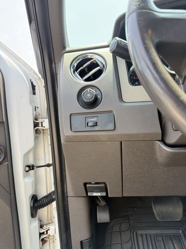 2010 Ford F-150 — photo 27