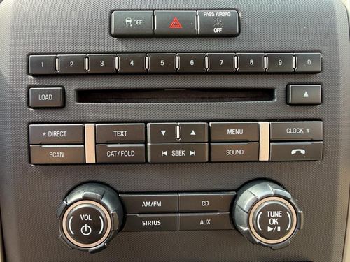 2011 Ford F150 — photo 32