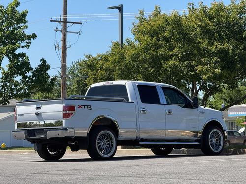 2014 Ford F150 XLT — photo 8