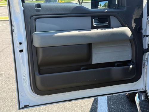 2014 Ford F150 XLT — photo 20
