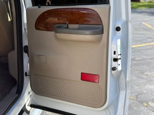 2003 Ford F-250 — photo 17