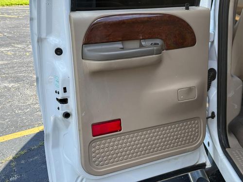 2003 Ford F-250 — photo 18