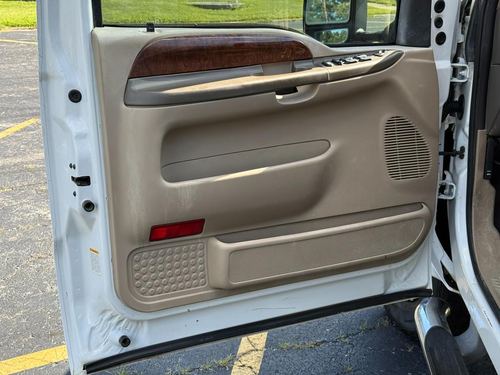 2003 Ford F-250 — photo 23