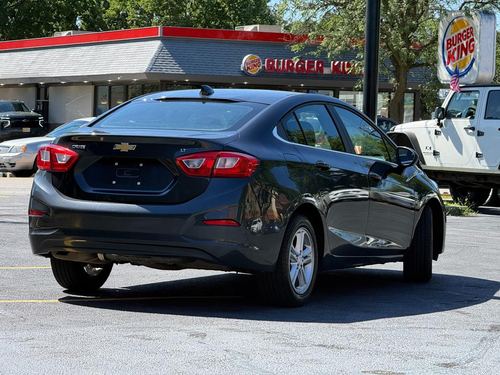 2017 Chevrolet Cruze — photo 6