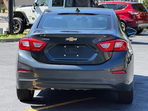 2017 Chevrolet Cruze — photo 24
