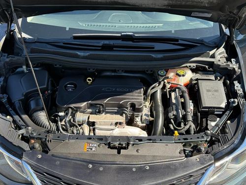 2017 Chevrolet Cruze — photo 30