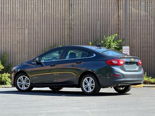 2017 Chevrolet Cruze — photo 36