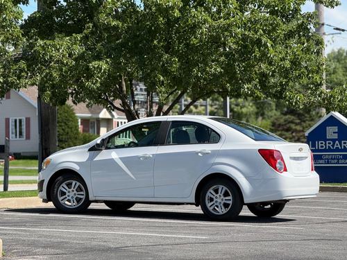 2012 Chevrolet Sonic — photo 5
